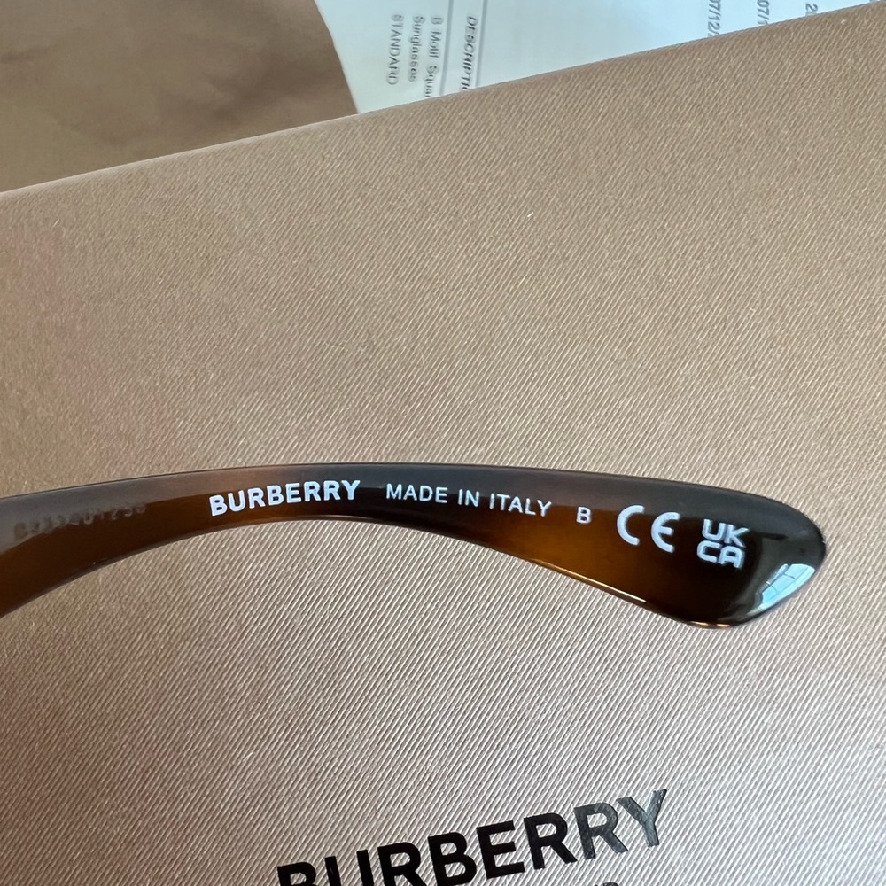 Burberry B Motif Square Frame Sunglasses - Picture 7 of 16